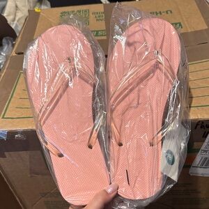 2 pairs of Shade and Shore Pink Flip Flops size 9